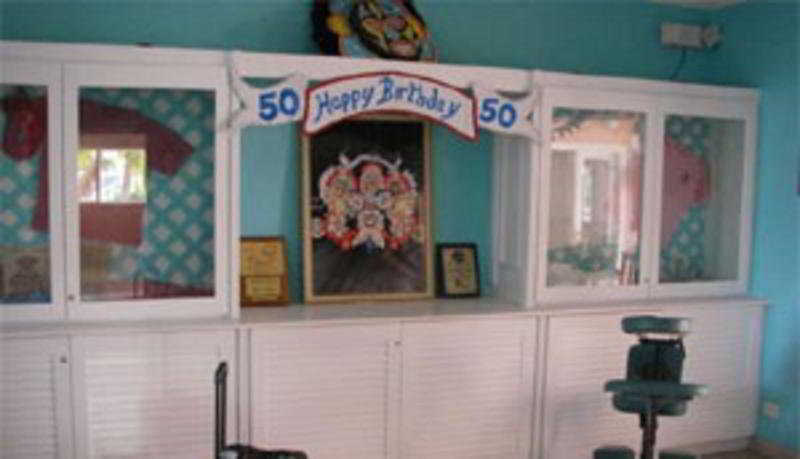 Peace And Plenty 3* George Town